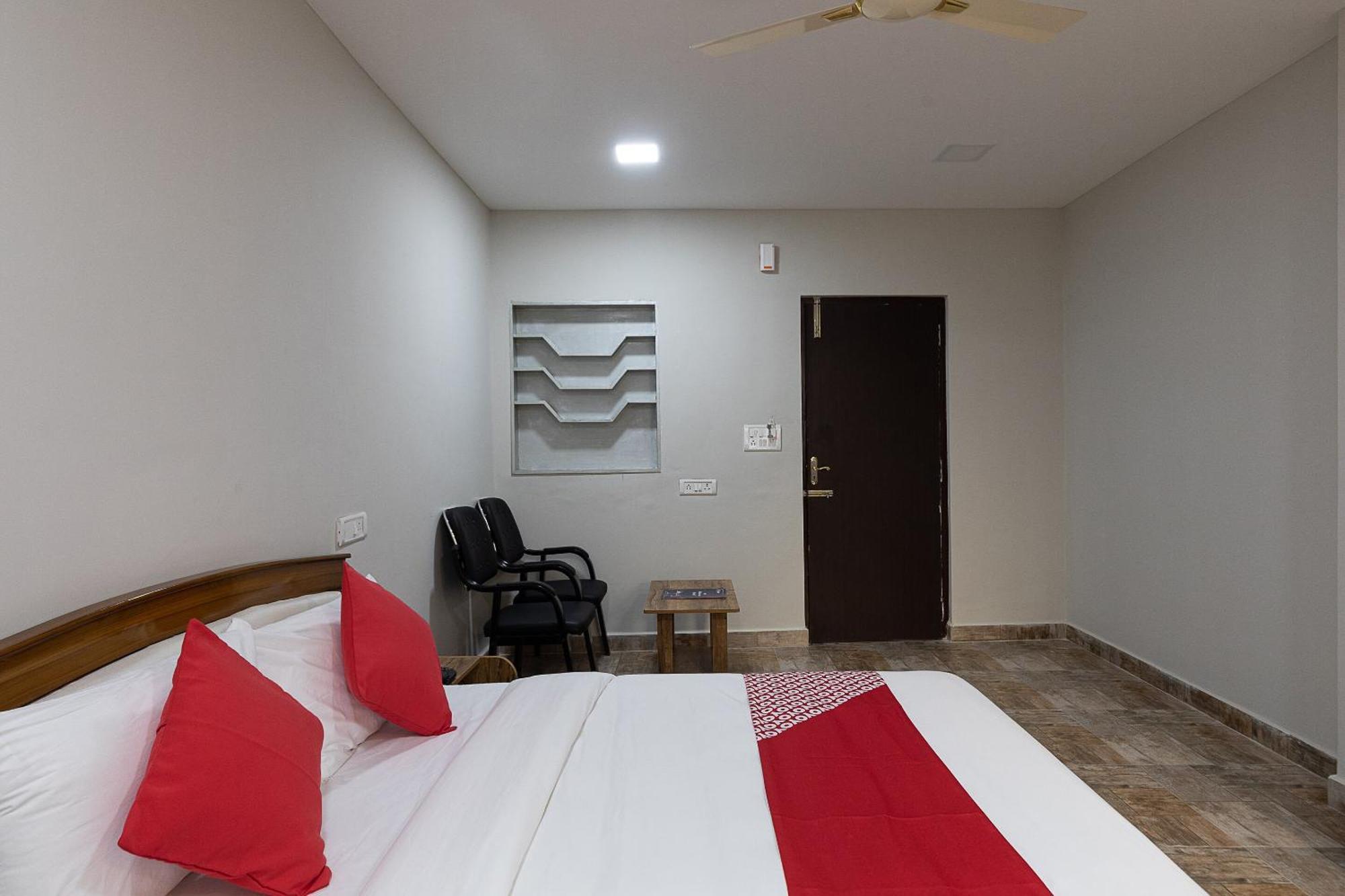 Hotel O Nestle Inn شيناي المظهر الخارجي الصورة